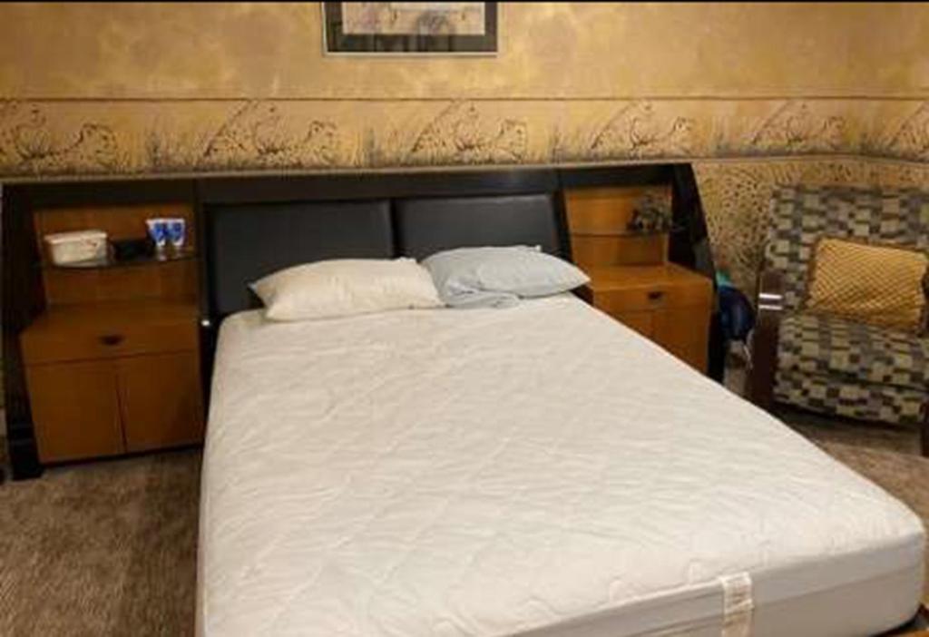 Roundhouse Grotto Bed and Breakfast YYC Buitenkant foto