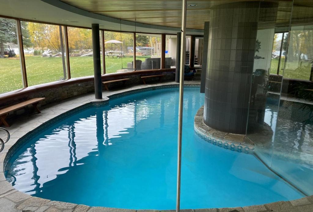 Roundhouse Grotto Bed and Breakfast YYC Buitenkant foto