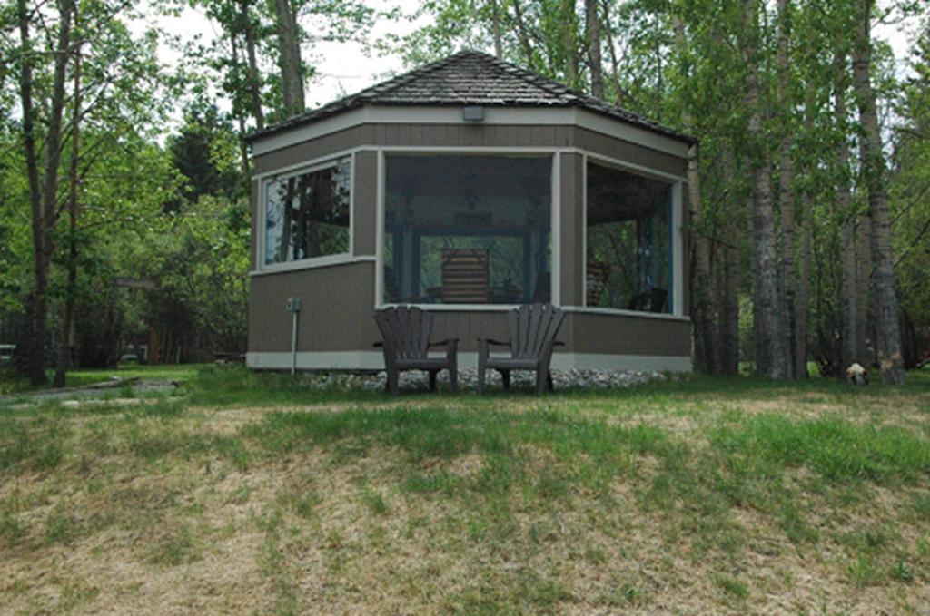 Roundhouse Grotto Bed and Breakfast YYC Buitenkant foto